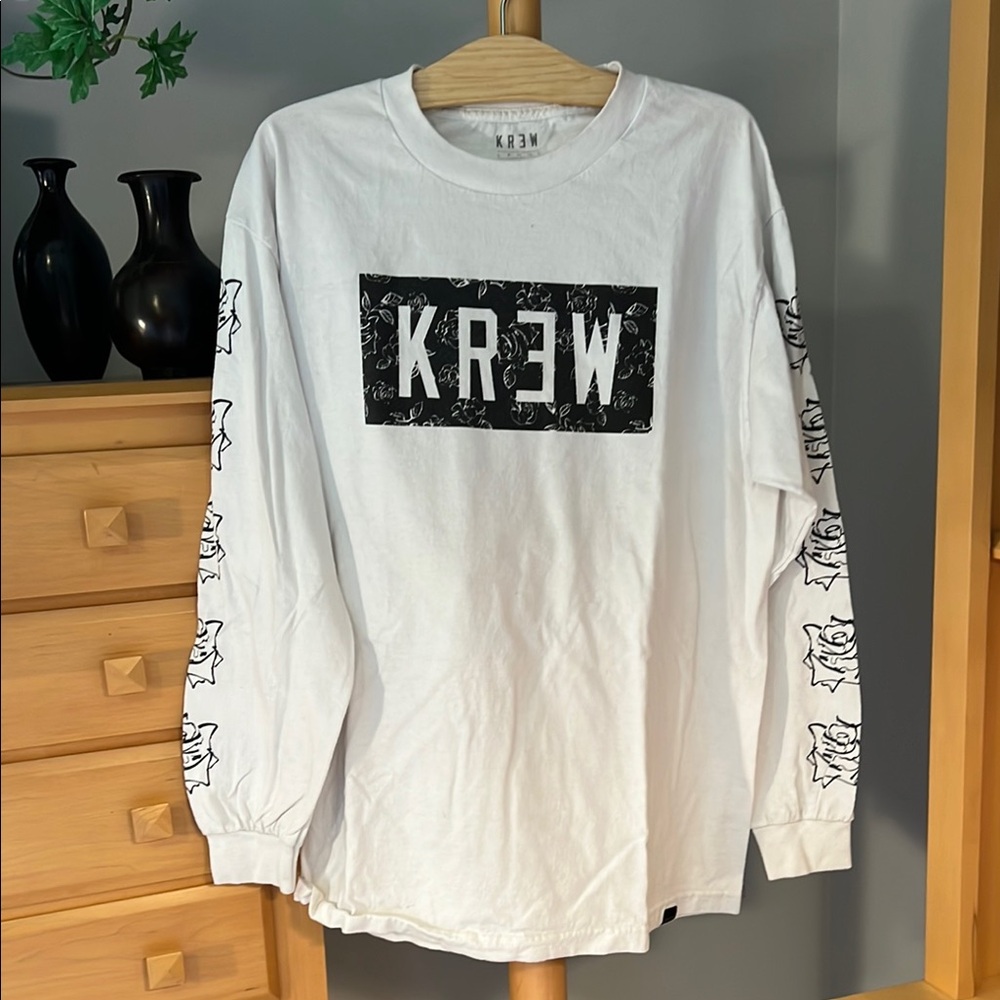 KREW White and Black Long Sleeve Tees size large